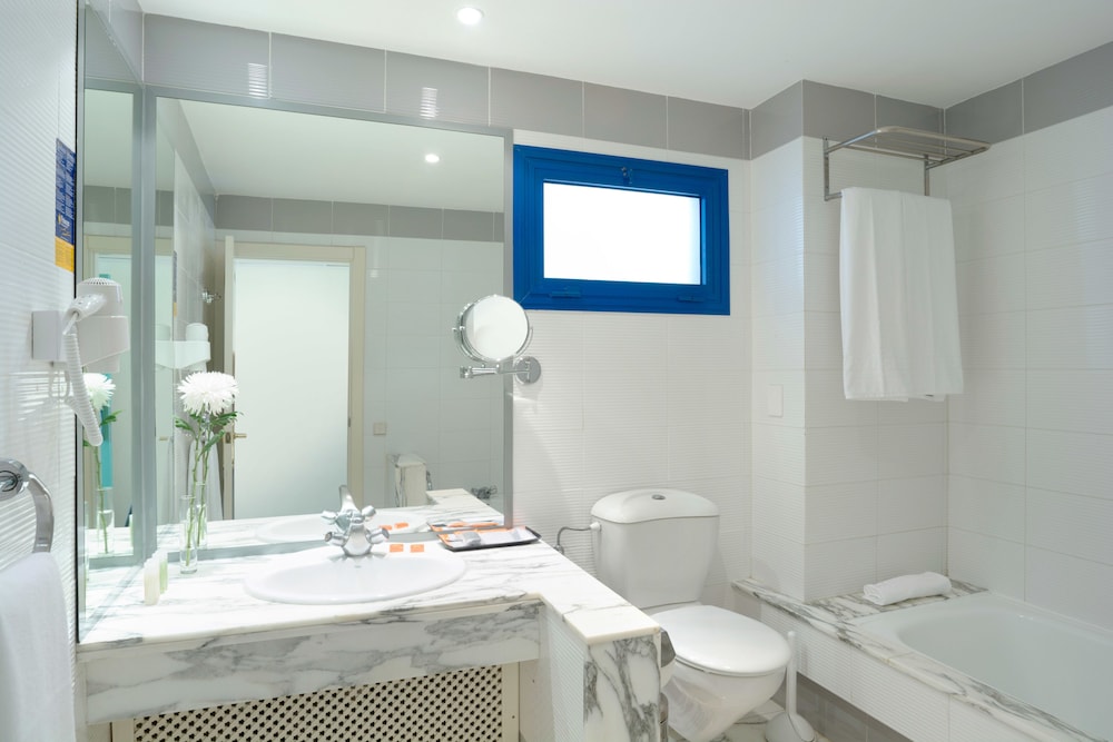 Junior suite Vista Mar Lujo del hotel Tui Blue Suite Princess - Adults Only. Foto 4