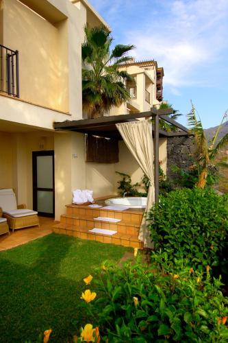 Villa de lujo con jardín privado del hotel Vincci Selección La Plantación Del Sur. Foto 9