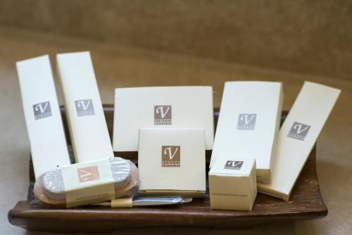 Habitación Triple Superior con vistas laterales al mar del hotel Vincci Selección La Plantación Del Sur. Foto 7