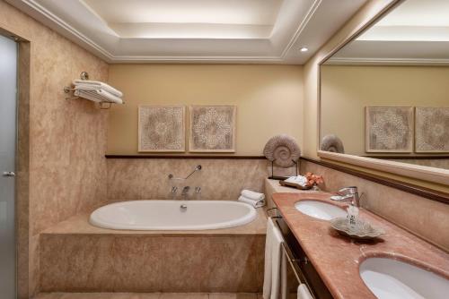 Villa de lujo con jardín privado del hotel Vincci Selección La Plantación Del Sur. Foto 10