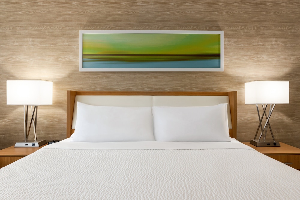 Habitación estándar, 1 cama de matrimonio grande del hotel Holiday Inn Miami Beach - Oceanfront, An Ihg