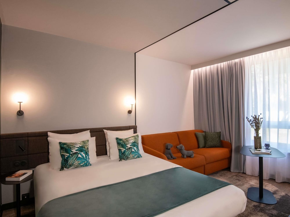 Habitación Superior - 1 cama de tamaño doble y 1 sofá - cama doble del hotel Novotel Nice Aeroport Cap 3000