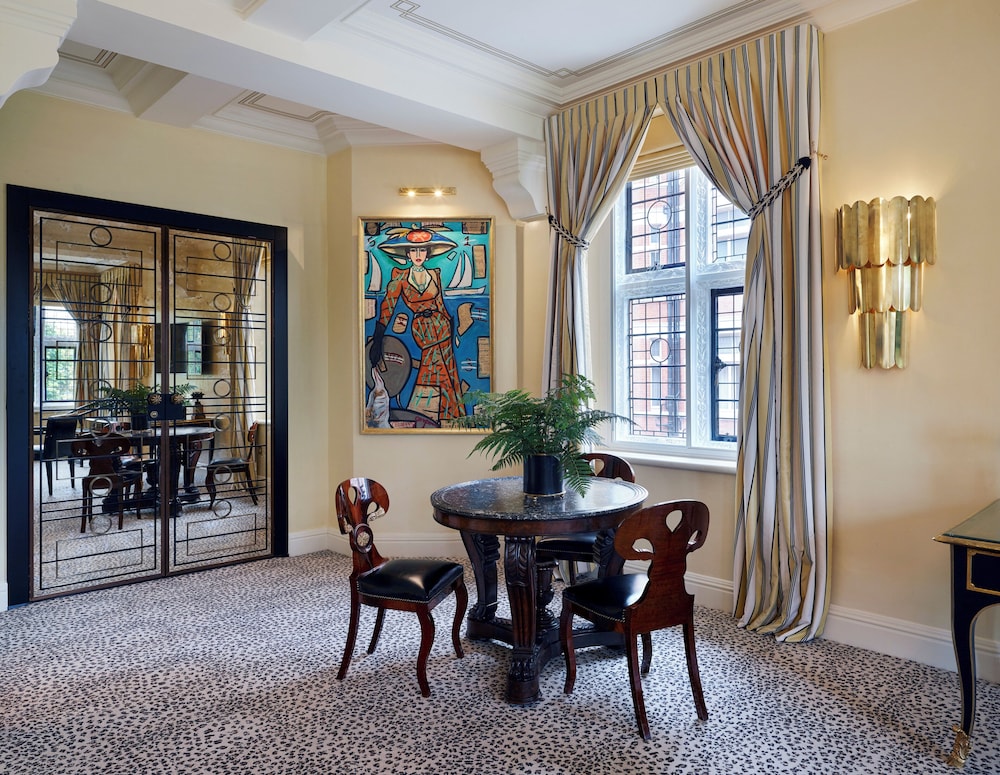 Suite Master) del hotel The Milestone. Foto 1