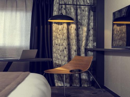 Habitación Doble Superior del hotel Mercure Paris Porte De Pantin. Foto 5