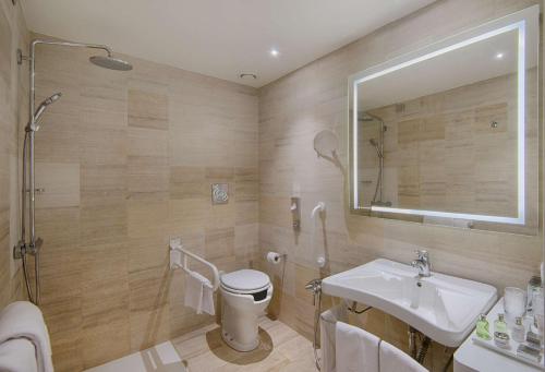 Habitación Doble Superior XL - 1 o 2 camas del hotel Nh Collection Milano Porta Nuova. Foto 6