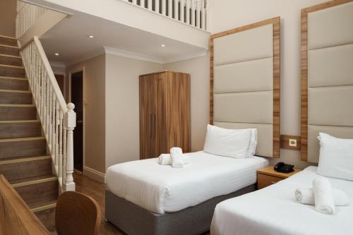 Habitación cuádruple del hotel Royal Eagle. Foto 1