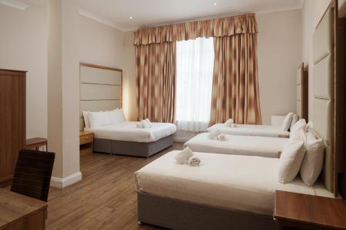 Habitación Familiar del hotel Royal Eagle. Foto 4