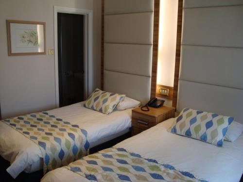 Habitación Doble - 2 camas del hotel Royal Eagle. Foto 4
