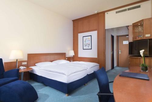 Habitación Doble Clásica del hotel Maritim Frankfurt. Foto 2