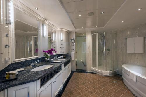 Suite Familiar del hotel Maritim Frankfurt. Foto 3
