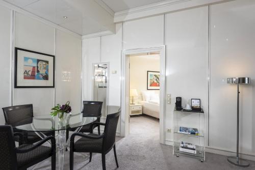 Suite Executive del hotel Maritim Frankfurt. Foto 6