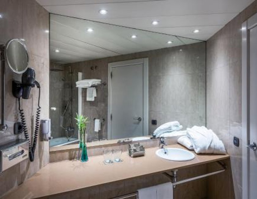 Habitación Familiar del hotel Castellon Center Affiliated By Meliá