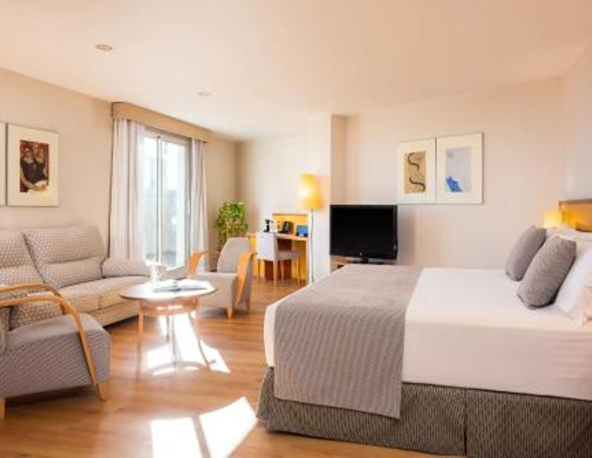 Suite Junior del hotel Castellon Center Affiliated By Meliá