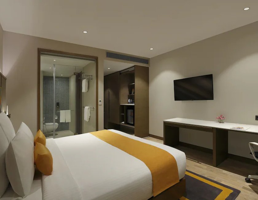 Habitación doble Superior 1 Cama king del hotel Novotel Guwahati Gs Road. Foto 2