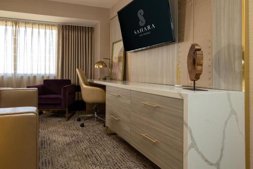 Habitación de estilo Marra con vistas al centro - 1 cama grande del hotel Sahara Las Vegas