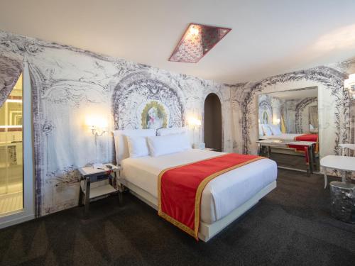 Emblemática Alexandria con cama extragrande del hotel Sahara Las Vegas