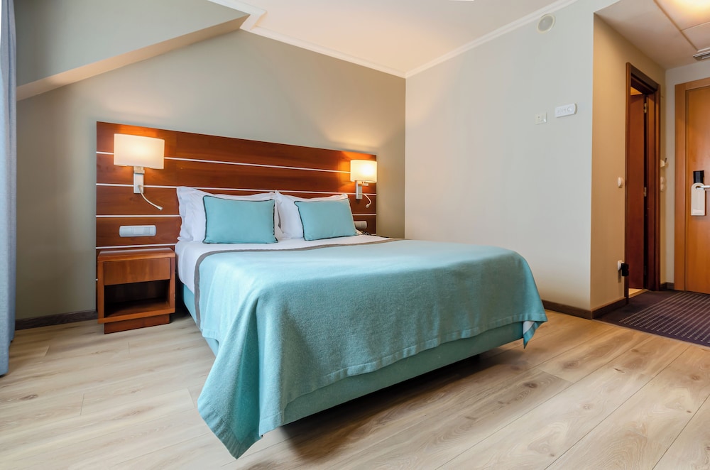 Habitación doble del hotel Turim Europa. Foto 4