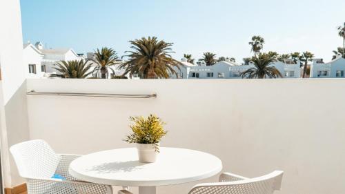 Habitación Deluxe del hotel Labranda Corralejo Village. Foto 5