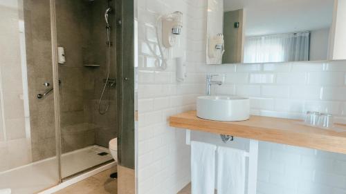 Habitación Doble con vistas a la piscina del hotel Bluesea Corralejo Village. Foto 4