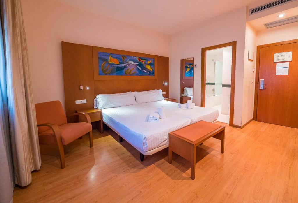 Habitación doble del hotel Dwo Valencia. Foto 3