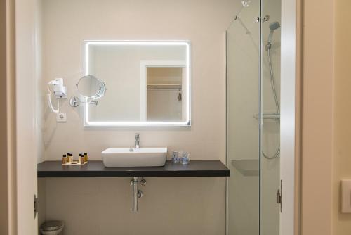 Habitación Doble Confort del hotel Dwo Valencia. Foto 2