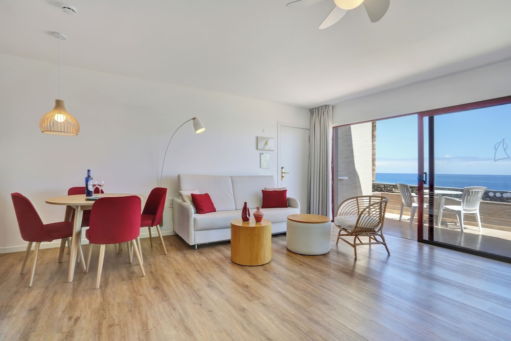 Apartamento, 2 habitaciones, terraza, vistas al mar del hotel Atalaya De Jandía By LIVVO. Foto 11