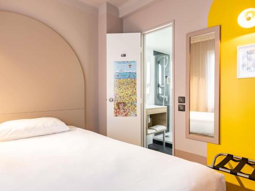 Habitación estándar con una cama individual del hotel Ibis Styles Marseille Centre Prado Castellane. Foto 2