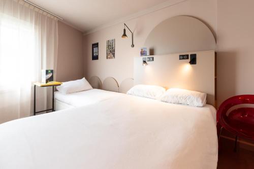 Habitación Familiar del hotel Ibis Styles Marseille Centre Prado Castellane. Foto 1