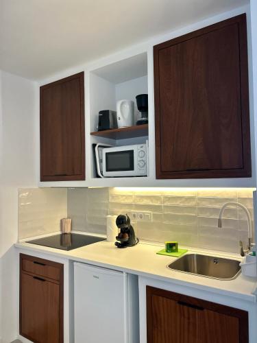 Apartamento Sofá Cama incluido 1 Cama doble kitchenette del hotel La Concha del Mar. Foto 16