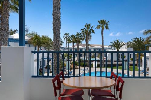 Apartamento con vistas a la piscina del hotel Thb Tropical Island