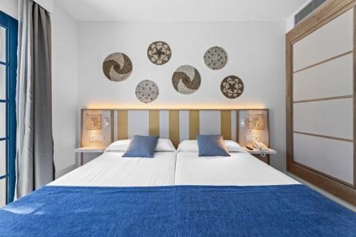 Apartamento Lujo 1 habitación Sofá Cama incluido 2 Camas individuales del hotel Thb Tropical Island. Foto 7