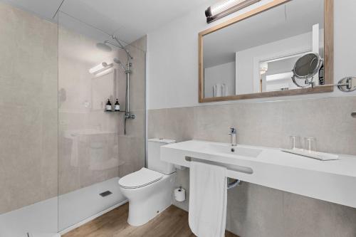 Apartamento Lujo 1 habitación Sofá Cama incluido 2 Camas individuales del hotel Thb Tropical Island. Foto 5