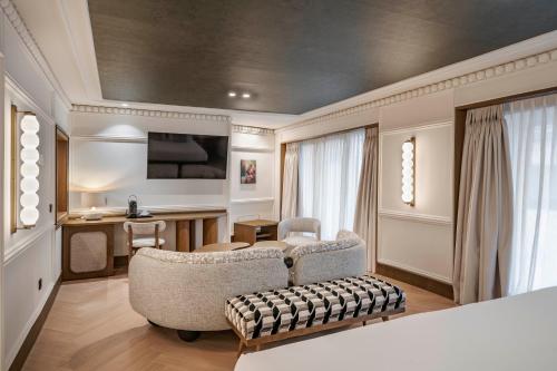 Suite Deluxe del hotel Vincci Soho. Foto 4