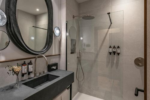 Habitación Doble Grand Deluxe del hotel Vincci Soho. Foto 6