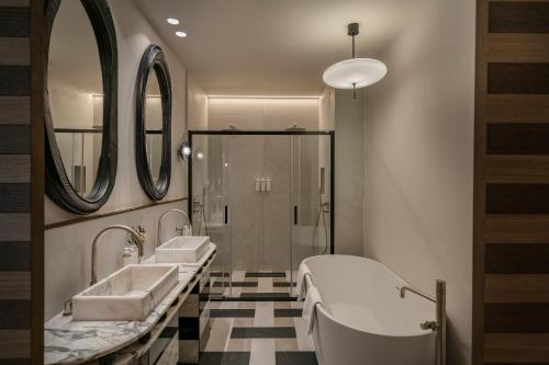 Suite Junior del hotel Vincci Soho. Foto 4
