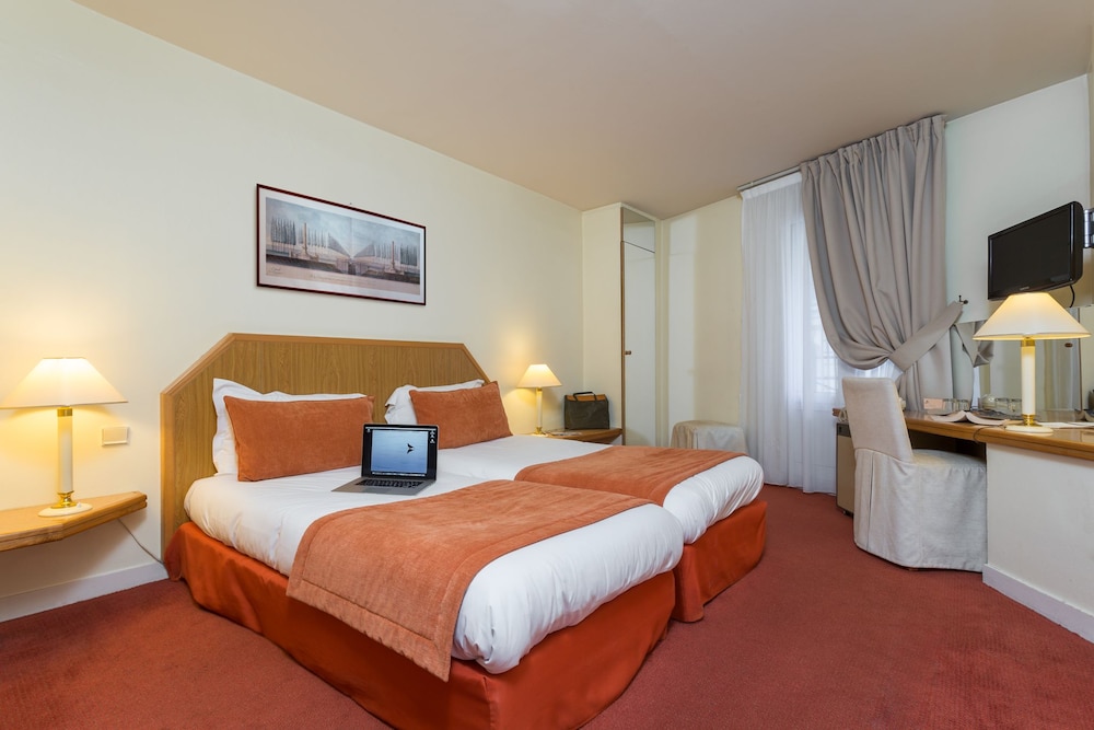 Habitación estándar doble del hotel Fertel Etoile. Foto 1