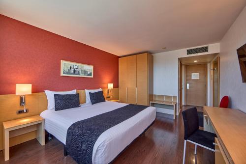 Habitación Doble con aparcamiento gratuito - 1 o 2 camas del hotel Civis Luz Castellón. Foto 2