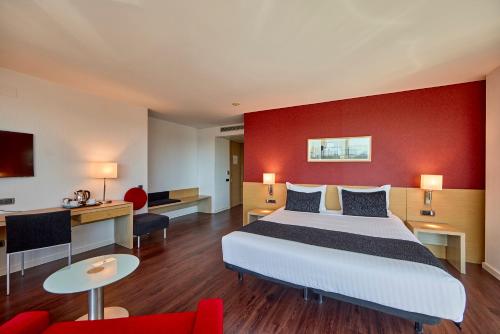 HABITACIÓN PANORÁMICA DELUXE del hotel Civis Luz Castellón. Foto 7