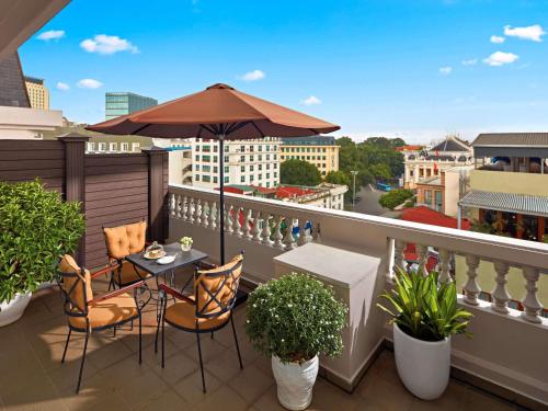 Suite Ejecutiva, 1 Cama King Size, Vista a la Ópera, Balcón del hotel Hotel de l'Opera Hanoi - MGallery. Foto 2
