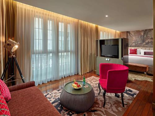 Junior Suite, 1 Cama King Size, Vista a la Ópera del hotel Hotel de l'Opera Hanoi - MGallery. Foto 2