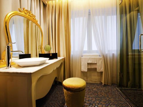 HABITACIÓN EJECUTIVA, 1 Cama King Size del hotel Hotel de l'Opera Hanoi - MGallery