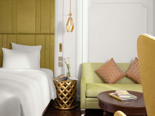 Suite, 2 camas individuales del hotel Hotel de l'Opera Hanoi - MGallery. Foto 1