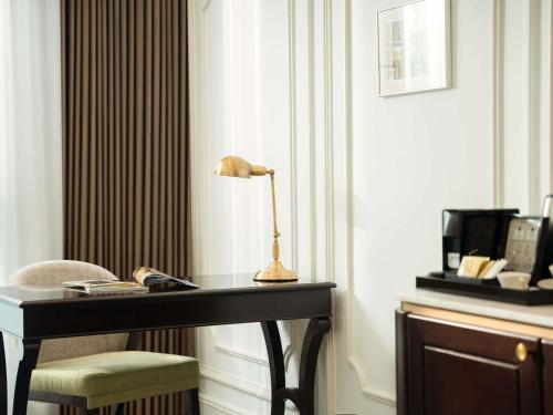 Suite, 2 camas individuales del hotel Hotel de l'Opera Hanoi - MGallery. Foto 2