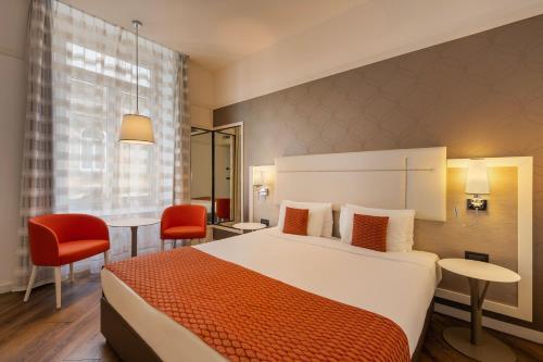 Habitación Superior Deluxe del hotel Ikonik Parlament. Foto 1