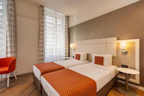 Habitación Superior Deluxe del hotel Ikonik Parlament. Foto 2