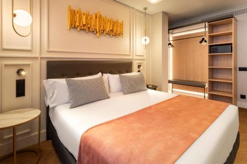 Habitación Premium - Exterior del hotel Catalonia Goya. Foto 1