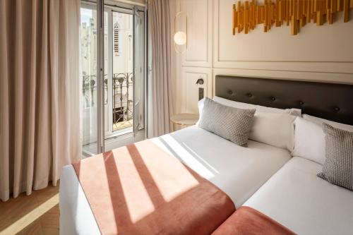 Habitación Premium - Exterior del hotel Catalonia Goya. Foto 2