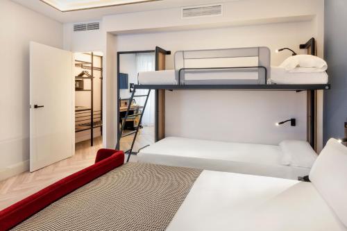 Habitación Familiar del hotel Catalonia Goya. Foto 4