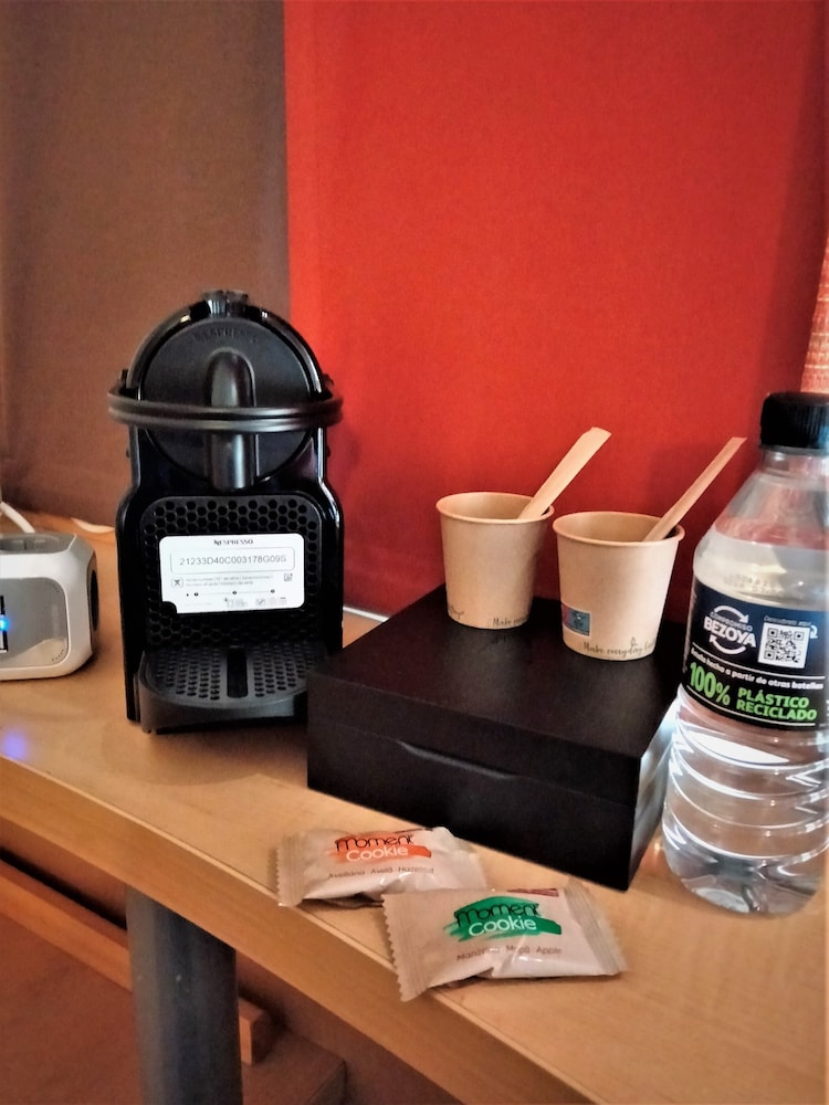Habitación Confort doble del hotel Ibis Porto Sul Europarque. Foto 4