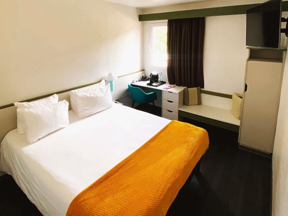 Habitación Confort doble del hotel Ibis Porto Sul Europarque. Foto 9